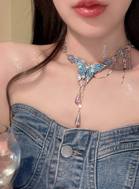森系蓝色水晶蝴蝶吊坠项链女2024新款爆款小众设计感甜酷颈链