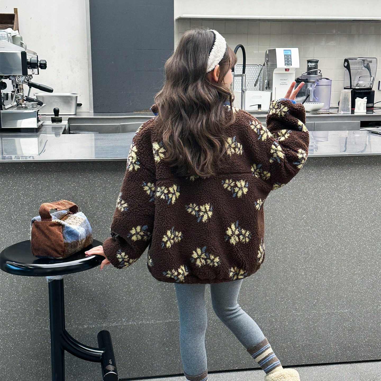 2025新款女童中大童秋冬季羊羔绒提花加厚保暖外套冬装休闲棉服,淘宝优惠券,粉丝福利购,淘宝优惠卷