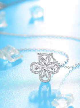 幸运四叶草项链女-幸运的象征