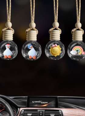 日本ぜいた卡通汽车香水瓶挂件空