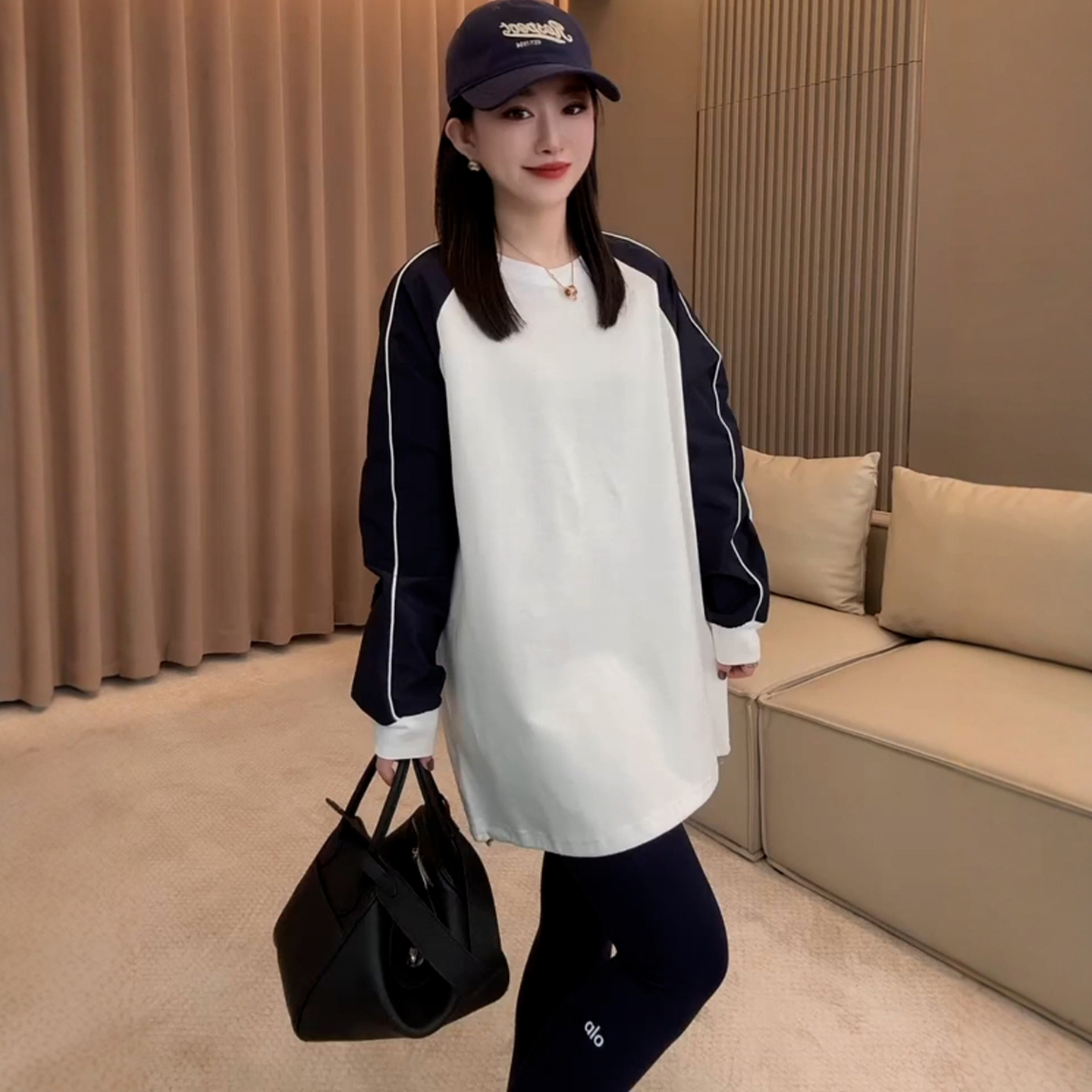 欧货明线设计感撞色拼接插肩长袖t恤女秋2025新款宽松中长款上衣 - 图2