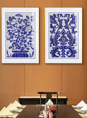 新中式三联画客厅玄关青花瓷