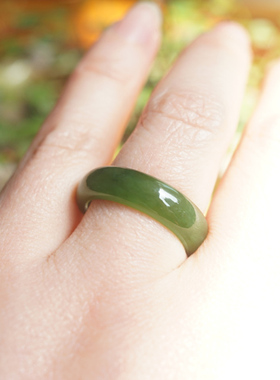 天然俄罗斯碧玉老料指环