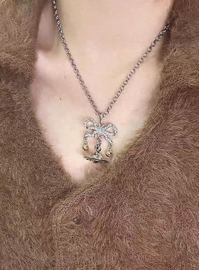 Willa｜圣诞限定！高版本蝴蝶结土星项链个性叠戴风圣诞设计项链