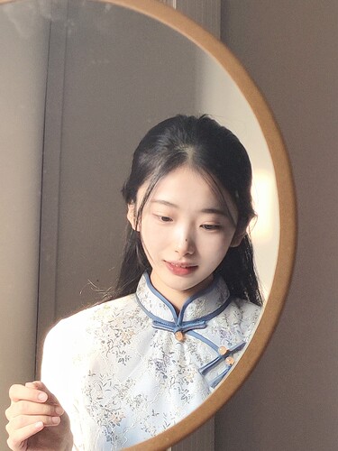 她来了定制旗袍重工蕾丝改良2023年夏季新别致高端年轻款少女长款 - 图2