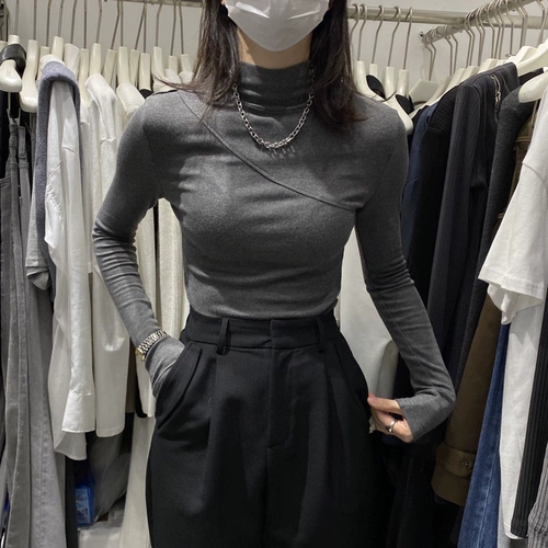 Дизайнерское бархатное базовое приятное телу зимнее термобелье, тренд сезона, высокий воротник, увеличенная толщина, в обтяжку, по фигуре