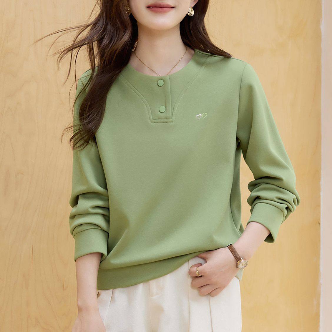 春秋爆款圆领卫衣女2026年新款时尚洋气正肩显瘦无帽套头上衣外套,淘宝优惠券,粉丝福利购,淘宝优惠卷