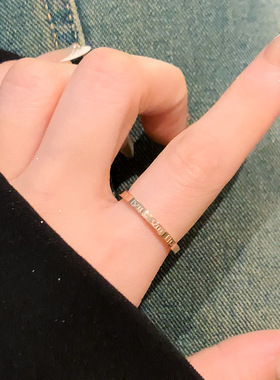 极细罗马数字戒指女小众设计钛钢戒指环尾戒素圈戒指女洗澡不用摘