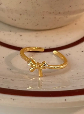 简约小众金色蝴蝶结戒指女款法式复古小清新尾戒开口可调节指环