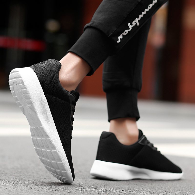 秋季特大码纯黑底运动鞋45透气46网面47跑步鞋48加大号全黑色男鞋 - 图0