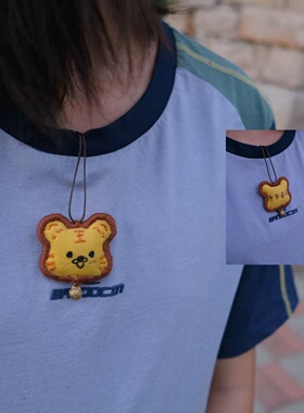 原创老虎diy小挂件刺绣纯手工平安钥匙扣儿童项链喜乐生肖牌传统