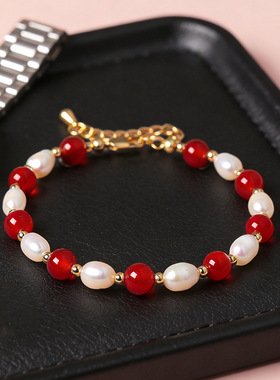 天然红玛瑙淡水不规则珍珠叠戴手链女时尚百搭显白红玛瑙小鱼手串