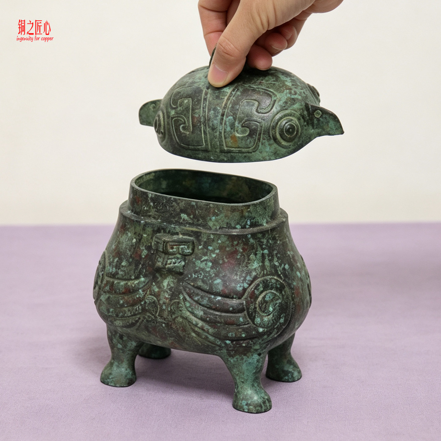 商鸮卣猫头鹰壶盛酒礼器山西博物院原大文创工艺礼品国学装饰摆件