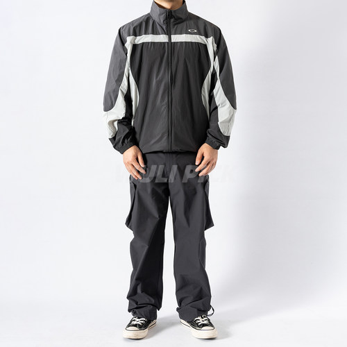 现货OAKLEY欧克利 Wind Jacket日本限定轻量机能防水拼接冲锋夹克 - 图0
