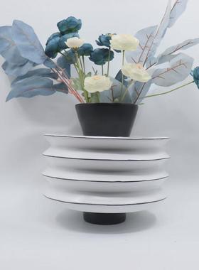 现代简约黑白树脂花瓶图案异形花器样板房橱柜装饰条纹工艺品摆设