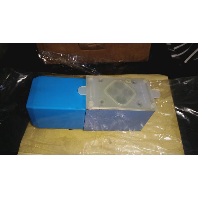 现货供应VICKERS电磁换向阀859160DG4V-3-0B-M-U-H7-60现货议价 - 图0