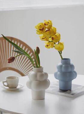 奶呼呼云朵陶瓷花瓶北欧风ins风网红北欧客厅茶几样板间装饰摆件