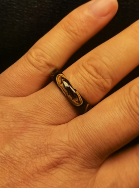 海柳戒指:圈口20。宽7。编号E001。