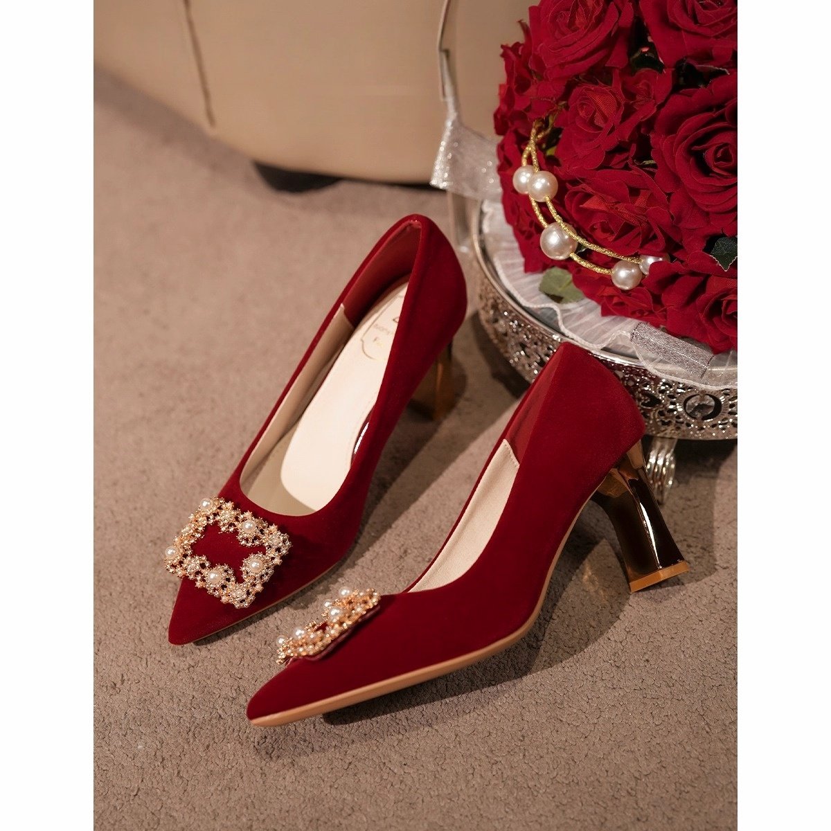 珍珠方扣红色秀禾婚鞋女粗跟不累脚中式敬酒高跟新娘鞋订婚配旗袍,淘宝优惠券,粉丝福利购,淘宝优惠卷