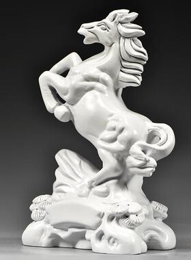 白色木头马到成功雕刻摆件吉祥物