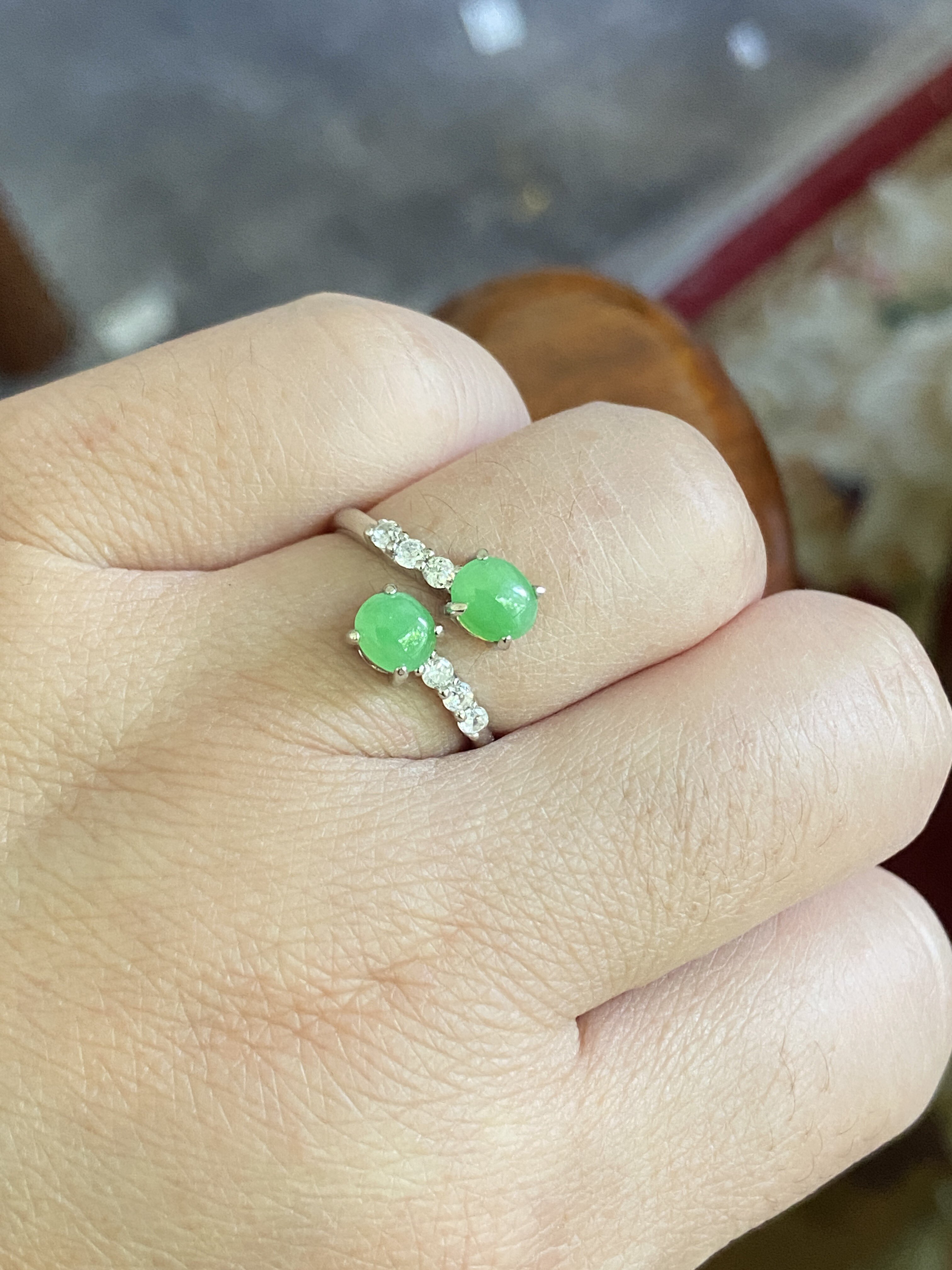 Silver inlaid Myanmar A genuine jadeite glass seed egg surface positive green ring certificate national inspection