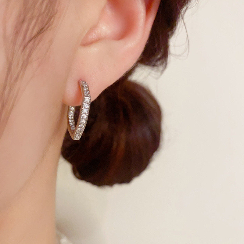日韩百搭时尚满钻几何耳扣2025年气质简约小众设计感高品质耳环,淘宝优惠券,粉丝福利购,淘宝优惠卷