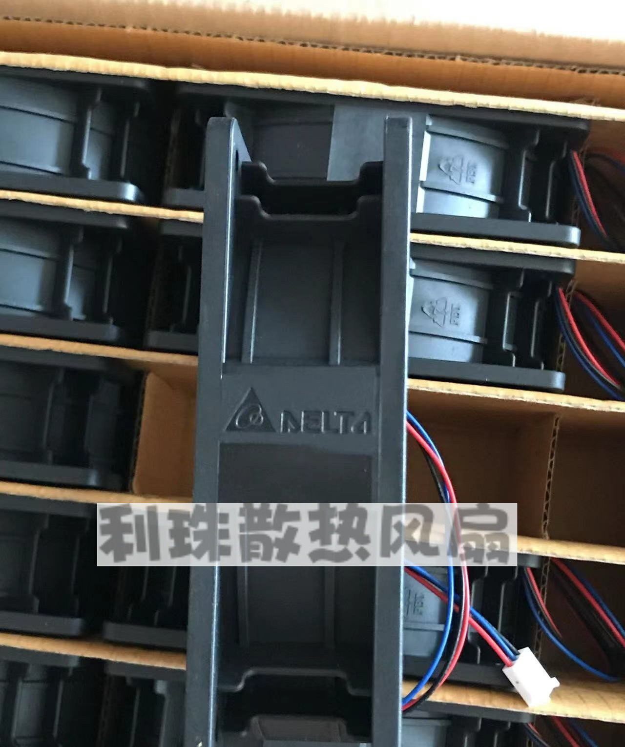 台达 PFB1224UHE 24V 2.4A 12cm 高转速大风量变频器暴力散热风扇 - 图0
