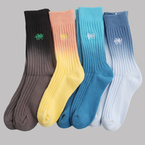 Zdyeing Gradient Letters Long Cylinder Socks men and women 100 hitch-in-the-box Sox Chains Chains Chauven with the same crude needle wool stockings