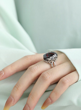 925银复古花朵蛋面小众气质戒指