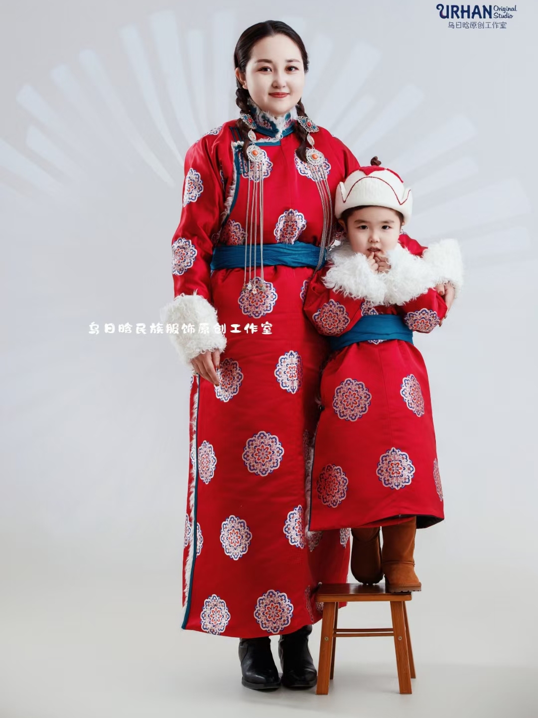 SUUNAI.WRH冬季蒙古袍传统家庭装亲子装大衣外套保暖绸立领羊羔毛