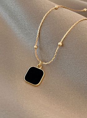 黑色暗黑几何方块项链女轻奢小众设计感锁骨链2023年新款ins嘻哈