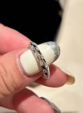 通体S925经典款棋盘光面可叠戴个性款式设计款小众闪钻低调奢华款