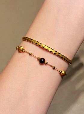 韩国东大门新款珍珠串珠手链轻奢精致小众手环个性百搭手饰女秋冬