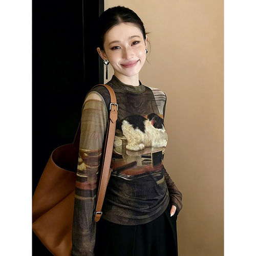 复古猫咪印花设计感长袖T恤女春夏大码胖mm圆领修身打底显瘦上衣 - 图2