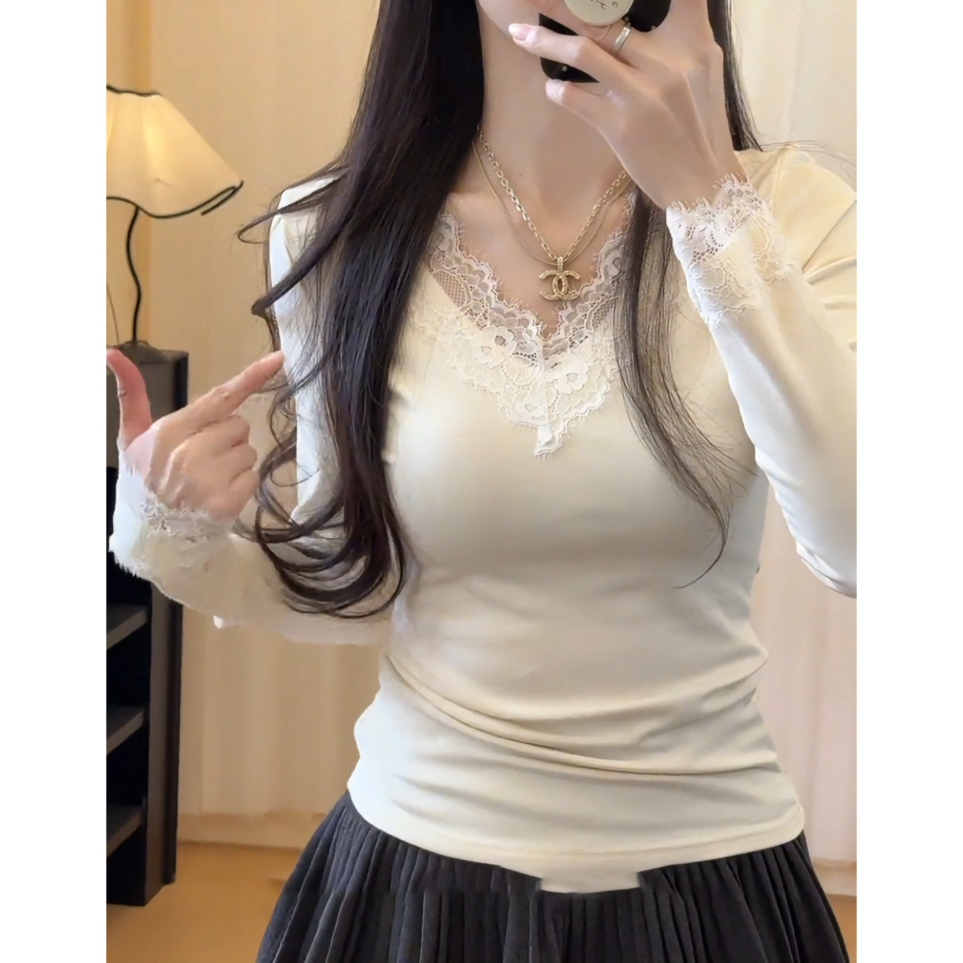 大码胖MM秋冬季法式蕾丝V领长袖T恤女加绒磨毛修身显瘦打底衫上衣,淘宝优惠券,粉丝福利购,淘宝优惠卷