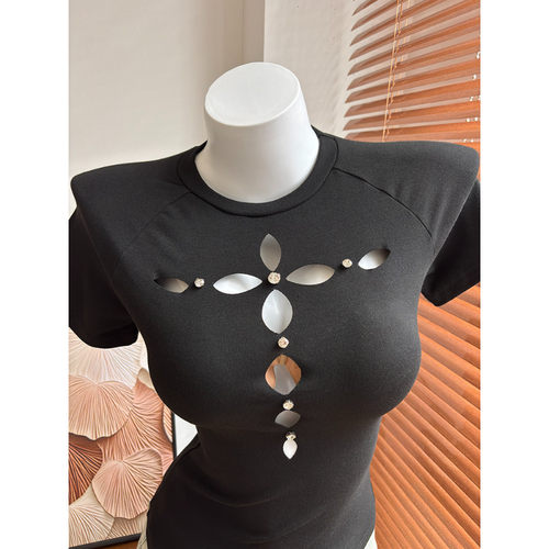 大码胖mm美式辣妹镂空设计感短袖t恤夏季新款修身内搭打底衫上衣 - 图2