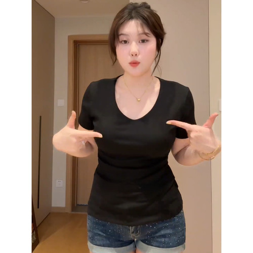 大码胖MM辣妹风正肩V领短袖T恤女夏季新款休闲掐腰显瘦打底衫上衣 - 图2
