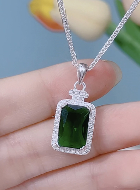 纯银复古祖母绿吊坠锆石项链高级感设计银饰轻奢项链