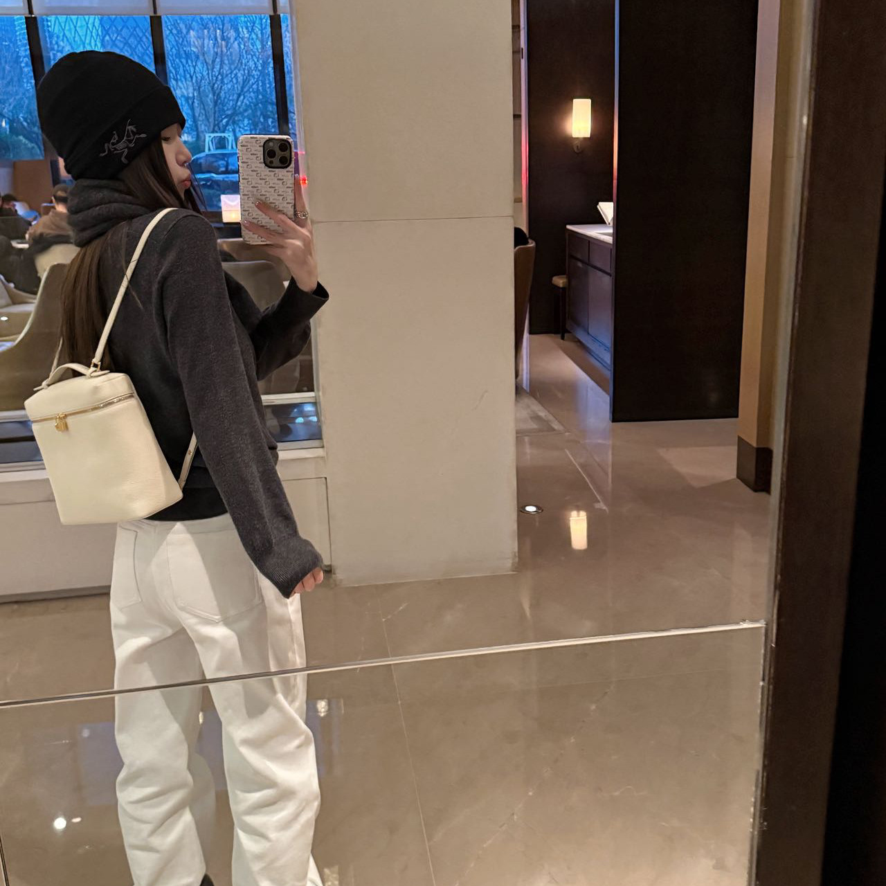 oker.-超好穿显腿长复古直筒薄绒时尚休闲裤,淘宝优惠券,粉丝福利购,淘宝优惠卷