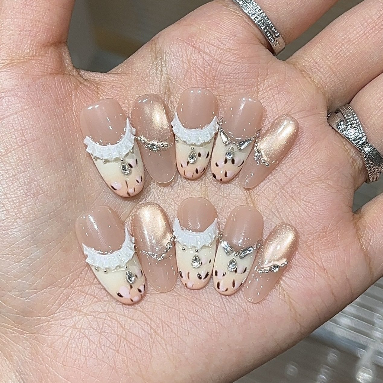 浪妞美甲蜜糖白桃甜欲风粉白豹纹法式蜜桃猫眼碎钻裙摆绝美穿戴甲,淘宝优惠券,粉丝福利购,淘宝优惠卷