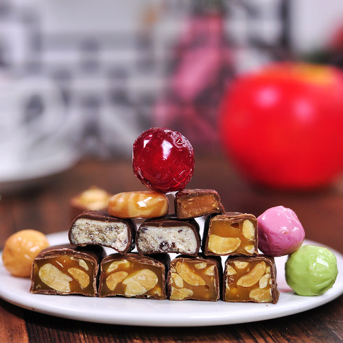 俄罗斯进口巧克力夹心混合糖果500g/袋 喜糖 年货零食 休闲零食 - 图1
