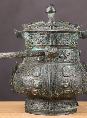 西周兽面纹提梁卣青铜器摆件仿古鎏金款影视道具古代青铜礼器酒器