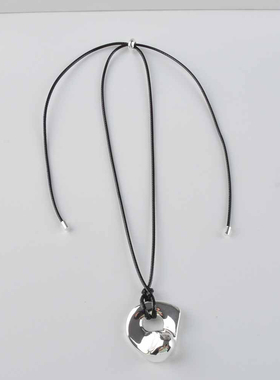 慵懒极简风不规则几何吊坠项链艺术感独特银色抽拉长款毛衣链新款