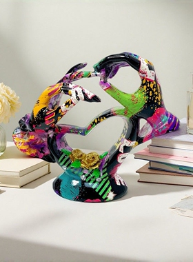 创意炫彩爱心手势客厅装饰摆件