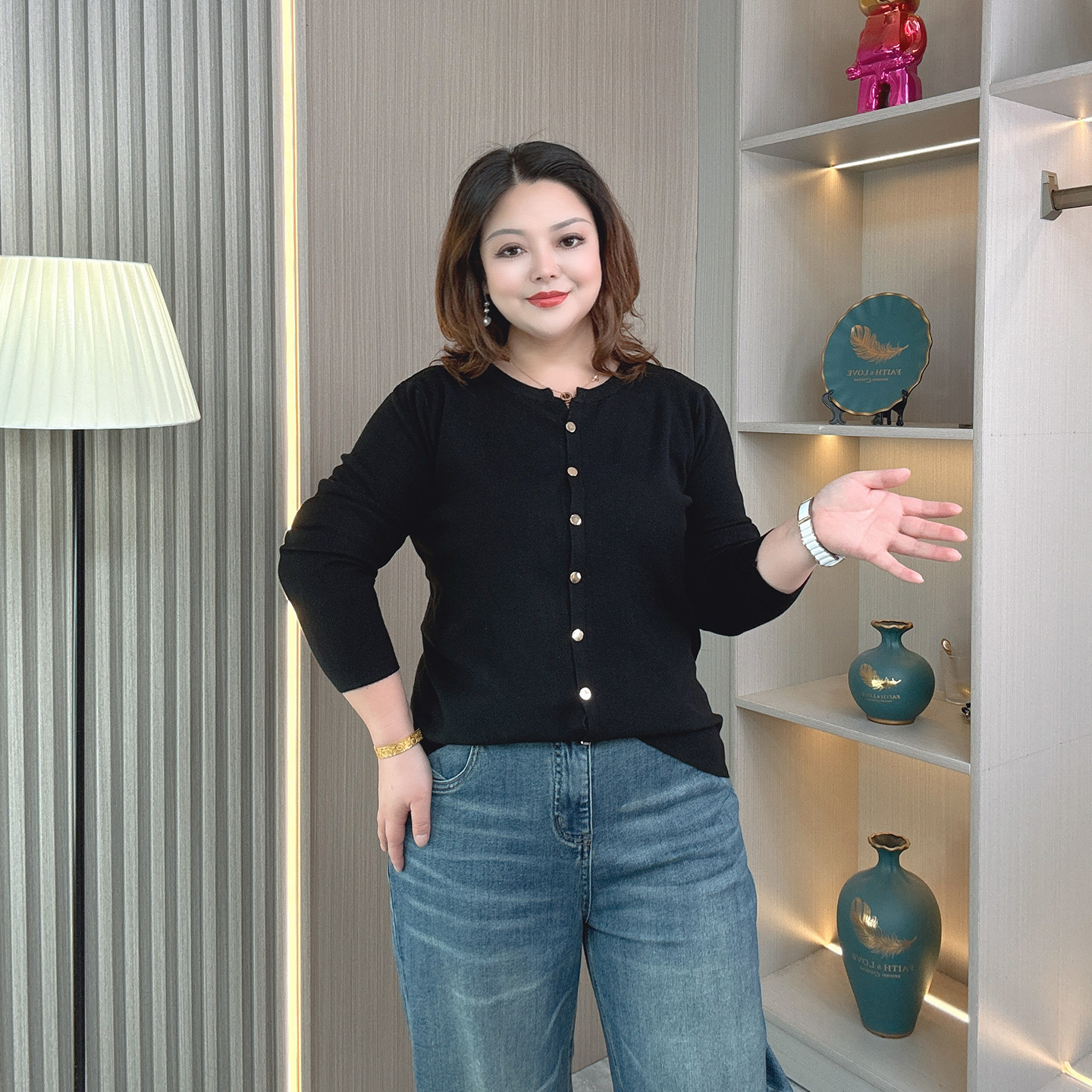 女士大码针织开衫春秋款外穿时尚洋气V领纯色短款百搭毛衣小外套,淘宝优惠券,粉丝福利购,淘宝优惠卷