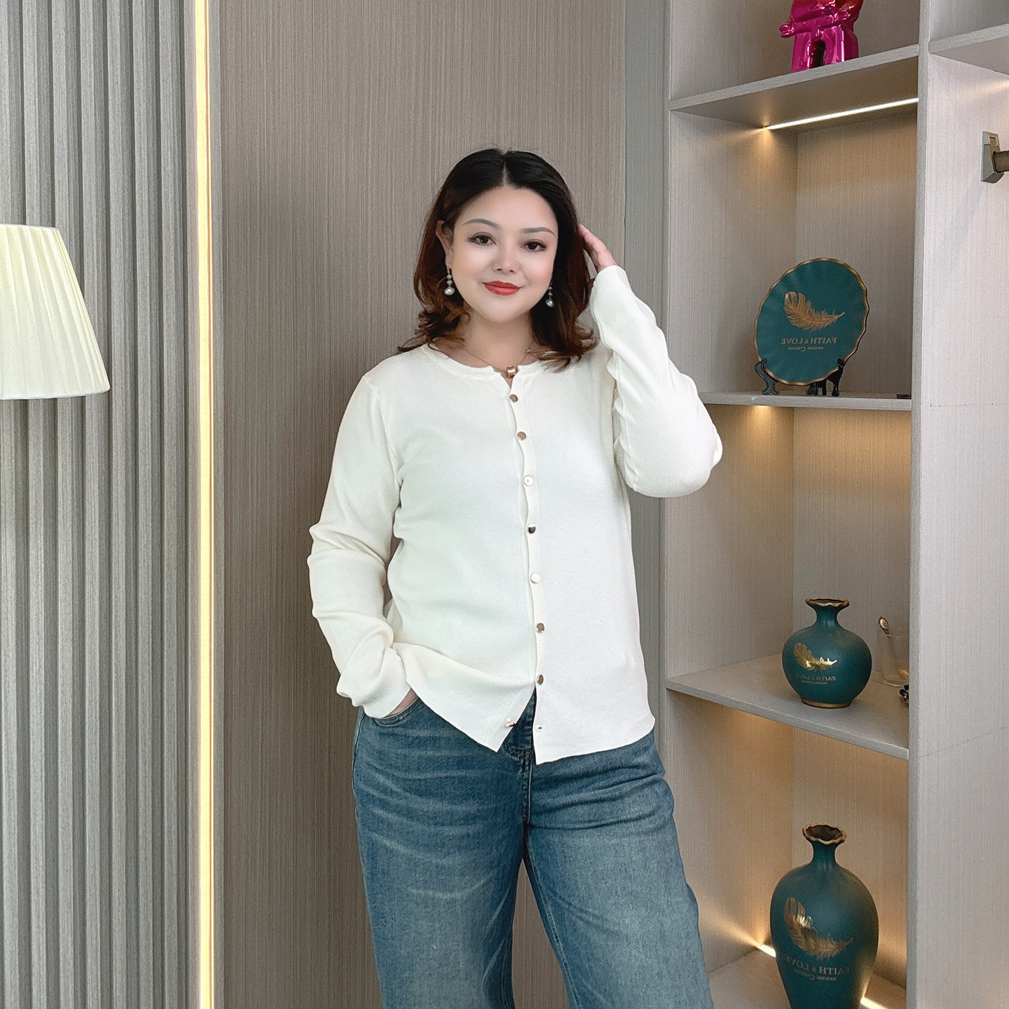 女士大码针织开衫春秋款外穿时尚洋气V领纯色短款百搭毛衣小外套,淘宝优惠券,粉丝福利购,淘宝优惠卷