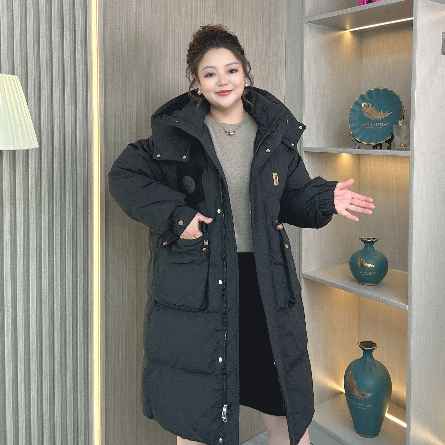 2025新款冬装中长款羽绒服女大码胖mm宽松连帽白鸭绒加厚保暖外套 - 图2