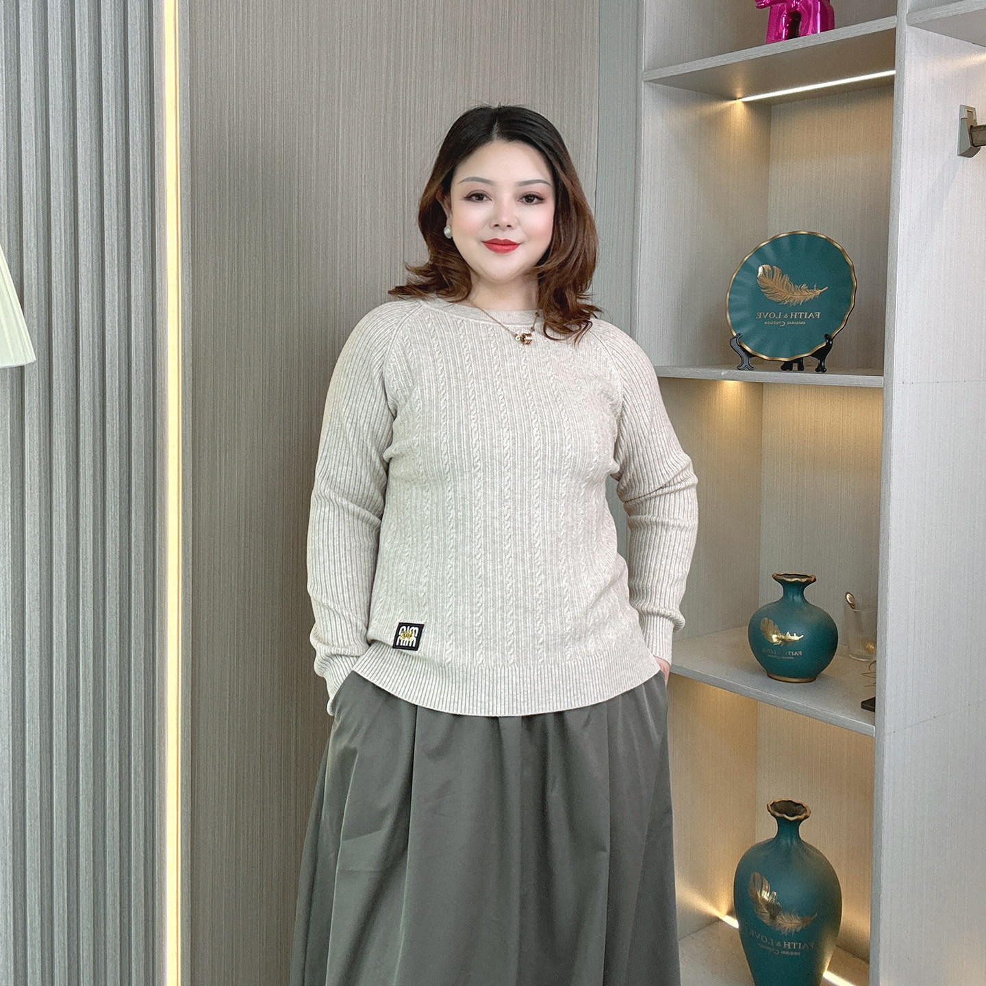 胖mm宽松遮肉显瘦圆领提花针织衫上衣女秋冬大码减龄长袖内搭毛衣,淘宝优惠券,粉丝福利购,淘宝优惠卷