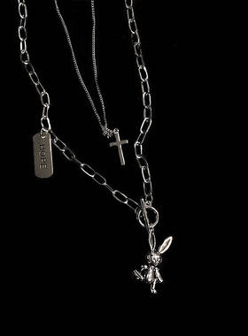 叠戴兔子项链女ins嘻哈冷淡风吊坠男配饰酷帅朋克暗黑系多层长链