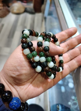 和田玉多宝8毫米老型珠手串 青白玉碧玉糖玉黑青玉 随机发货